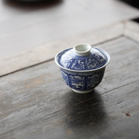 青花八宝唐草紋二才蓋碗 PF250