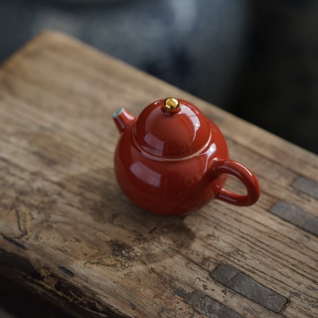 朱釉茶壺 PB157