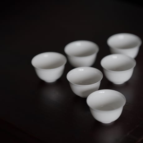 甜白釉茶杯 PB012