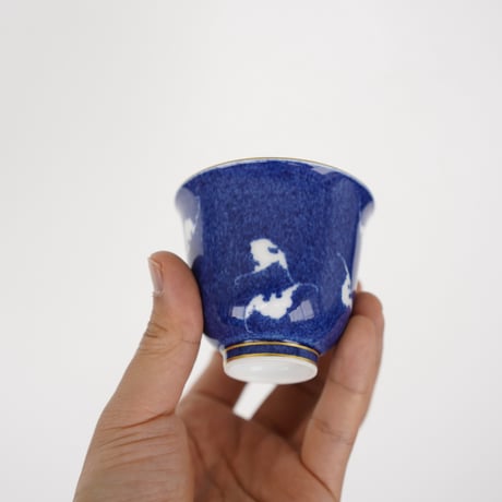 洒藍蝙蝠紋茶杯 PY003