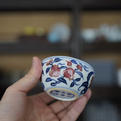 釉里紅瓜果紋茶杯 PF146