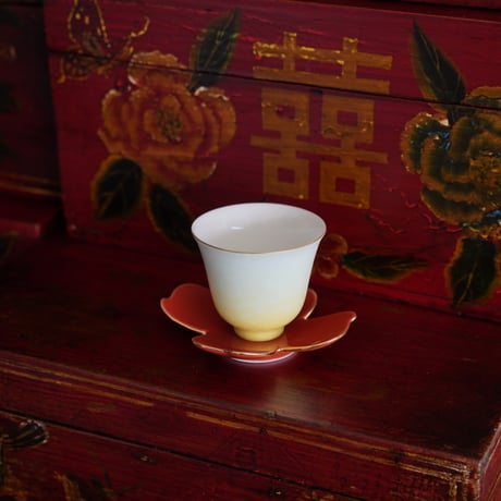 朱釉四つ葉茶托 PB151