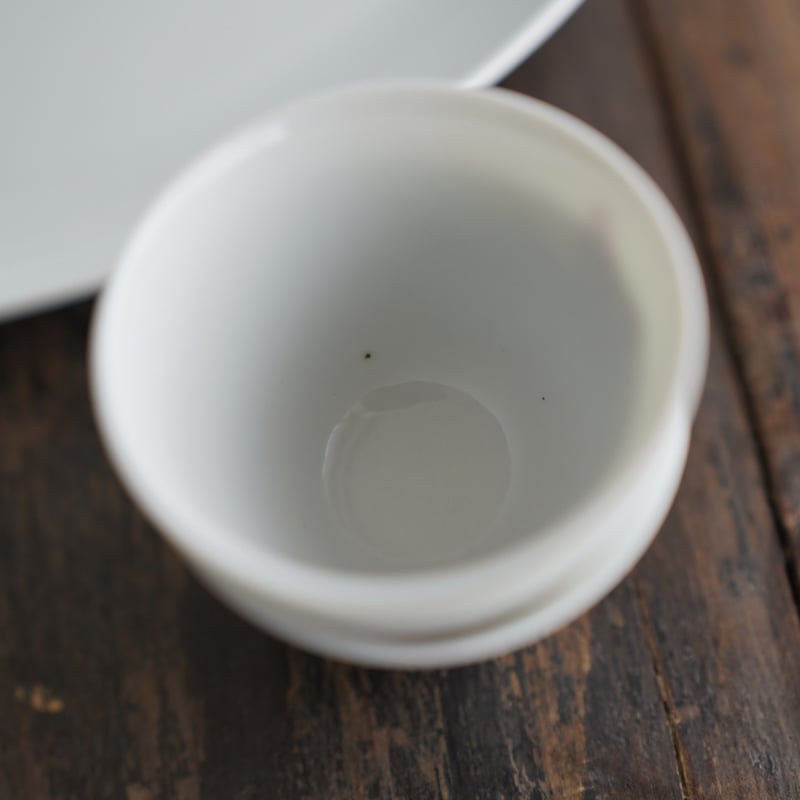 釉里紅蝶文茶杯 PC145 | Looking For 物色