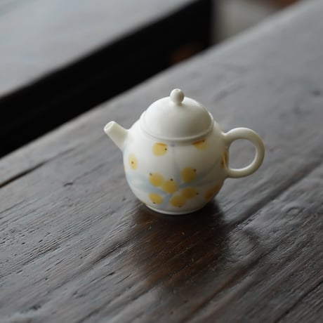 枇杷茶壺 PF149
