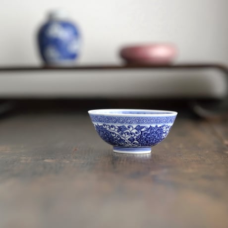 青花纏枝蓮紋杯 PF255