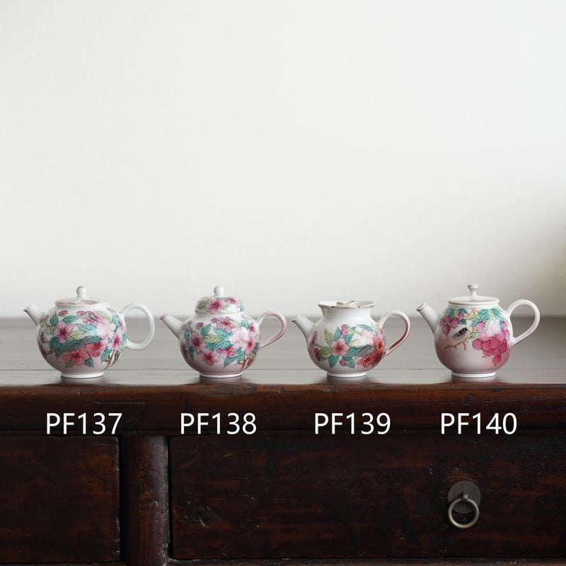 粉彩桜茶壺 PF138 | Looking For 物色