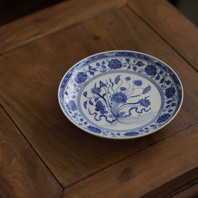 中国古美術　宋時代蓮花型影青皿　共箱、共布、共紙付き　Xg-74 中国古美術 宋時代蓮花型影青皿 共箱、共布、共紙付き