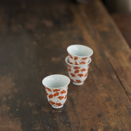 礬紅蝙蝠文茶杯 PA078