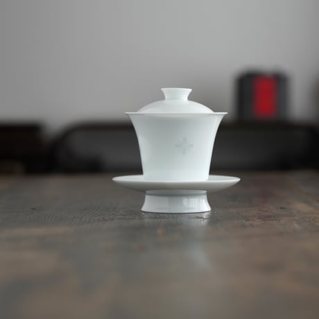 白釉玲瓏蓋碗 PB175