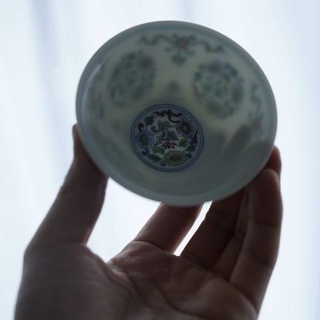 斗彩団菊茶杯 PF155