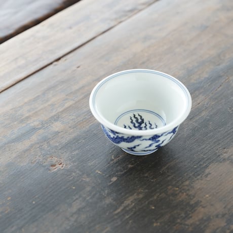 青花龍紋圧手杯 PF227