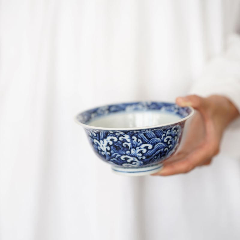 中国　染付　人物紋碗　銘文あり　送料込み250218 宣德海水江崖紋碗 PC107 | Looking For 物色