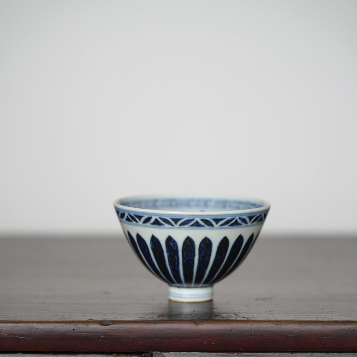 青花纏枝蓮紋鶏心杯 PF158 | Looking For 物色