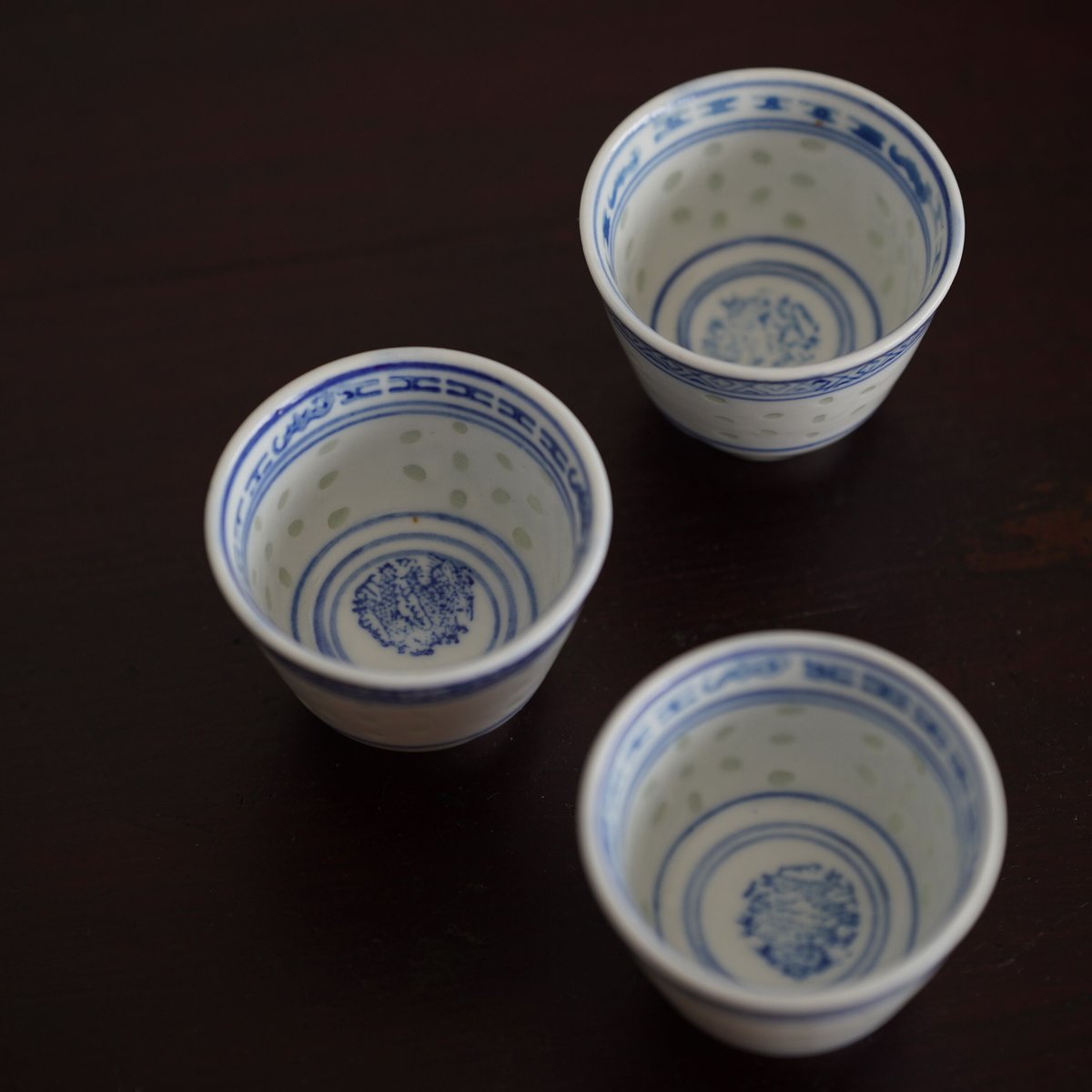 染付玲瓏茶杯 PQ026 | Looking For 物色