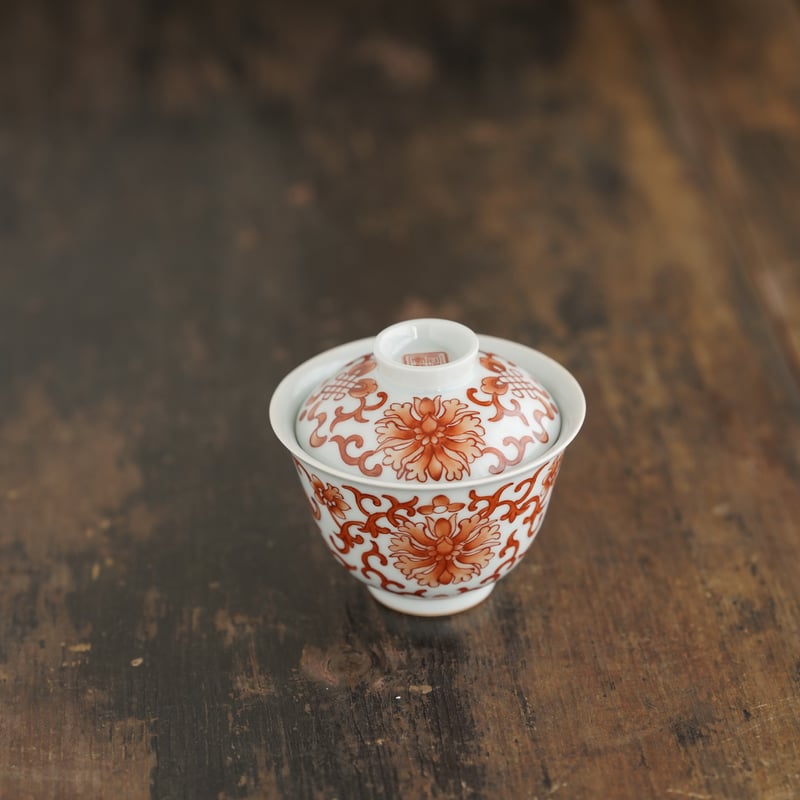 礬紅宝相文二才蓋碗 PA075 | Looking For 物色