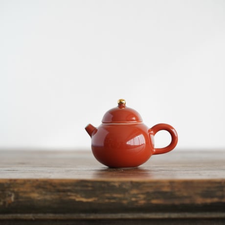 朱釉茶壺 PB157