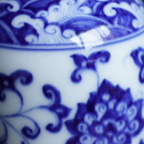 青花纏枝蓮紋花瓶 PF174