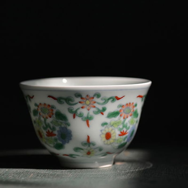 雍正款手描き斗彩茶杯 PC044 | Looking For 物色