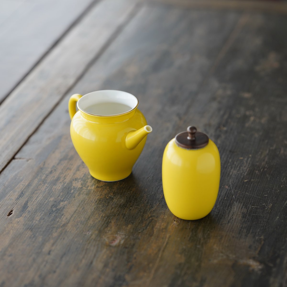 時代　黄釉小杯2点　茶器　送料込み0530 時代 黄釉小杯2点 茶器 送料込み0530 時代 黄釉小杯2点 茶器