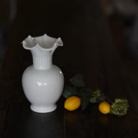 青白磁花瓶 PW034