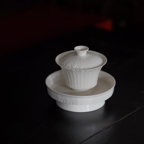 蓮紋草木灰蓋碗 PB118