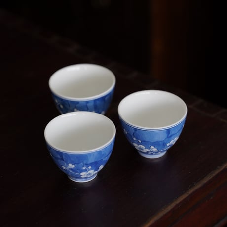 青花梅紋茶杯 PB134