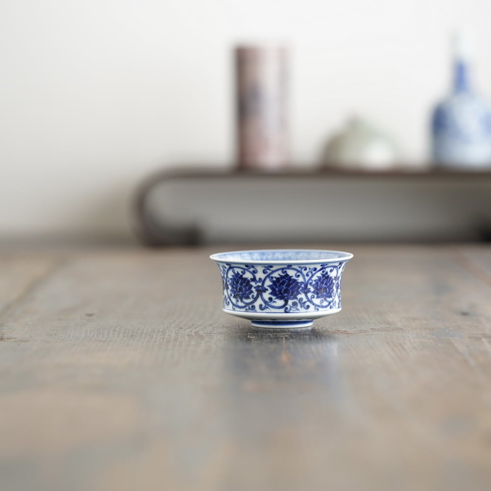 缠枝蓮紋中茶杯 PF236 | Looking For 物色