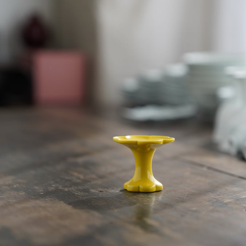 黄釉高足蓋置 PB184 | Looking For 物色