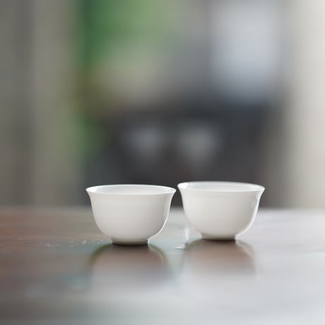 甜白釉茶杯 PB012