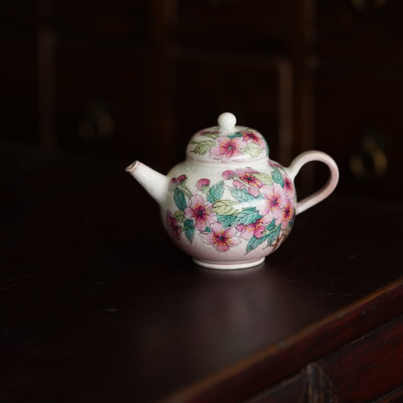 粉彩桜茶壺 PF138 | Looking For 物色