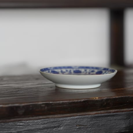 青花束蓮紋皿 PF103