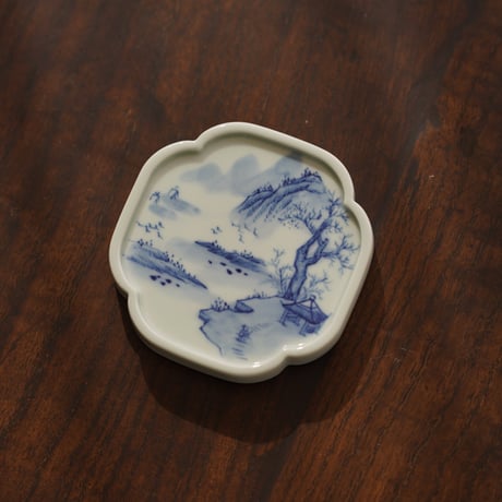 青花山水茶托 PF024