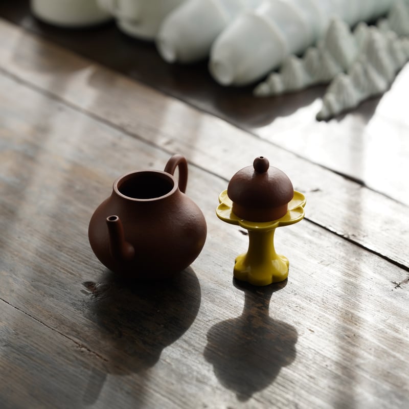 専用　黄釉蓋物　「大清乾隆年製」　幅約9.5㎝　タサニ　東さ7-0428① 専用 黄釉蓋物 「大清乾隆年製」 幅約9.5㎝ タサニ 東さ