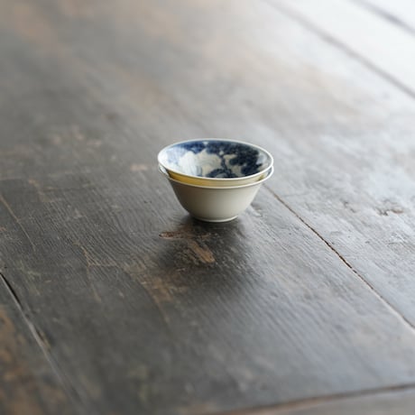 青花松雲紋茶杯 PE017