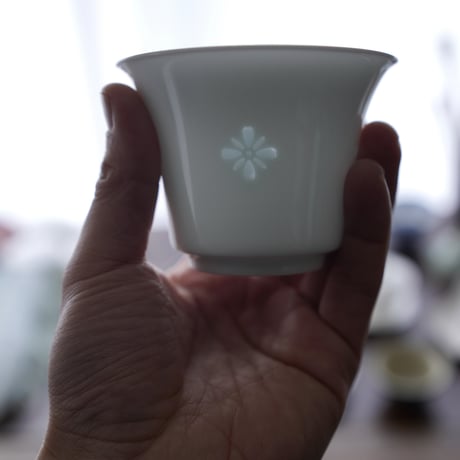 白釉玲瓏蓋碗 PB175