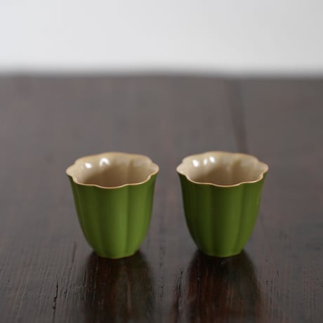 青釉花弁茶杯 PB034