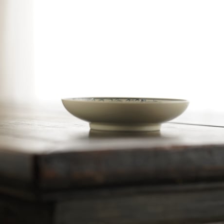 青花描金麒麟文皿 PE023