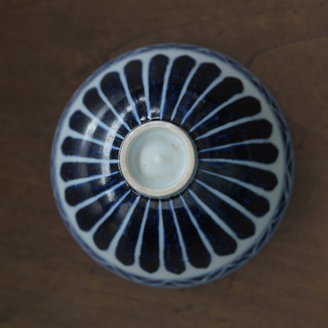 青花纏枝蓮紋鶏心杯 PF158