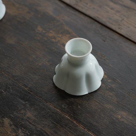 青白磁花口茶杯 PF263