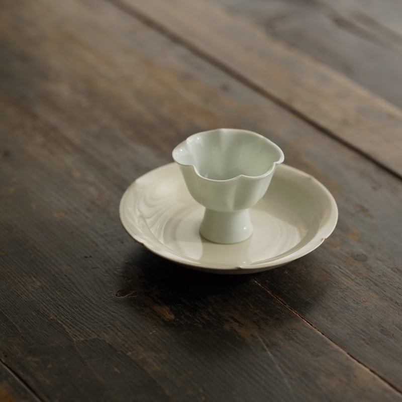 青白磁花口茶杯 PF263 | Looking For 物色