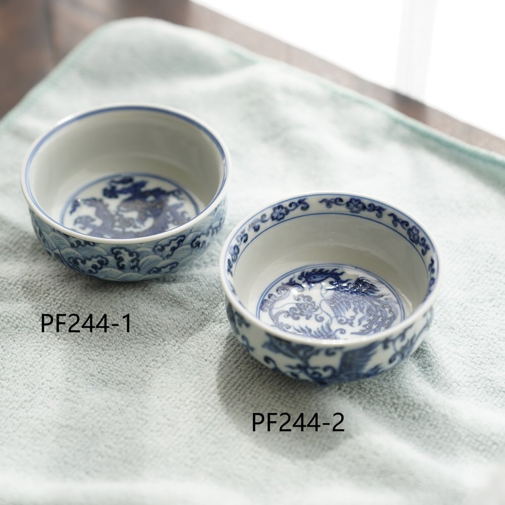 清光緒時代 紫金釉青花草虫文杯 压手杯 茶道具　茶杯 盃 煎茶碗(F-74) 清光緒時代 紫金釉青花草虫文杯 压手杯 茶道具 茶杯 盃 煎茶