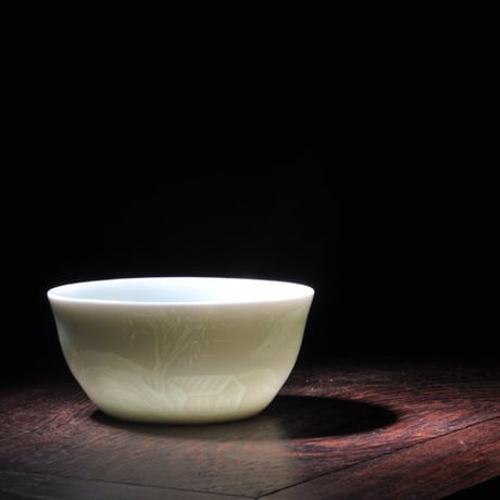 青白磁茶杯 山水 PC022