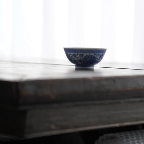 青花纏枝蓮紋杯 PF255