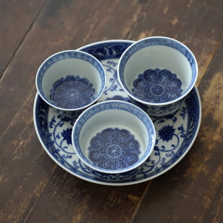 缠枝蓮紋小茶杯 PF237