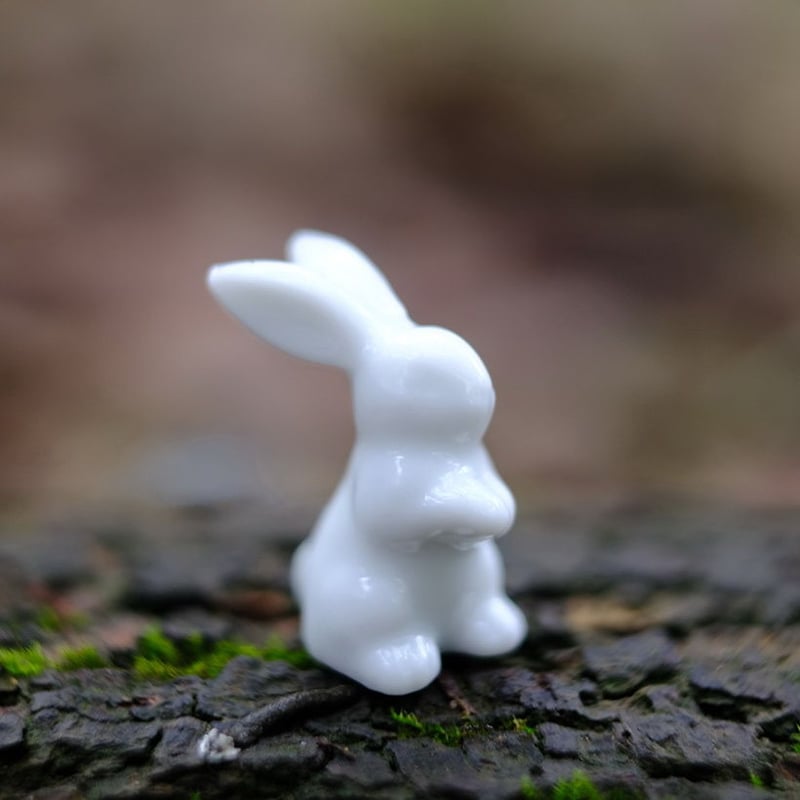 青白磁うさぎ PW039 | Looking For 物色