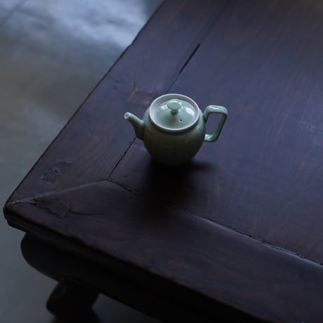 青釉茶壺 PB143