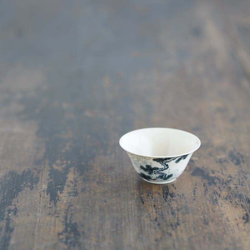 青花松雲紋茶杯 PE018 | Looking For 物色