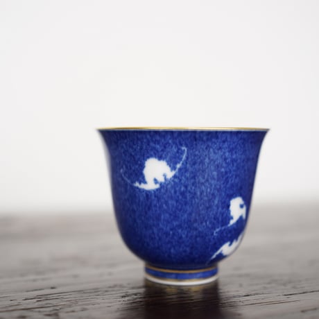 洒藍蝙蝠紋茶杯 PY003