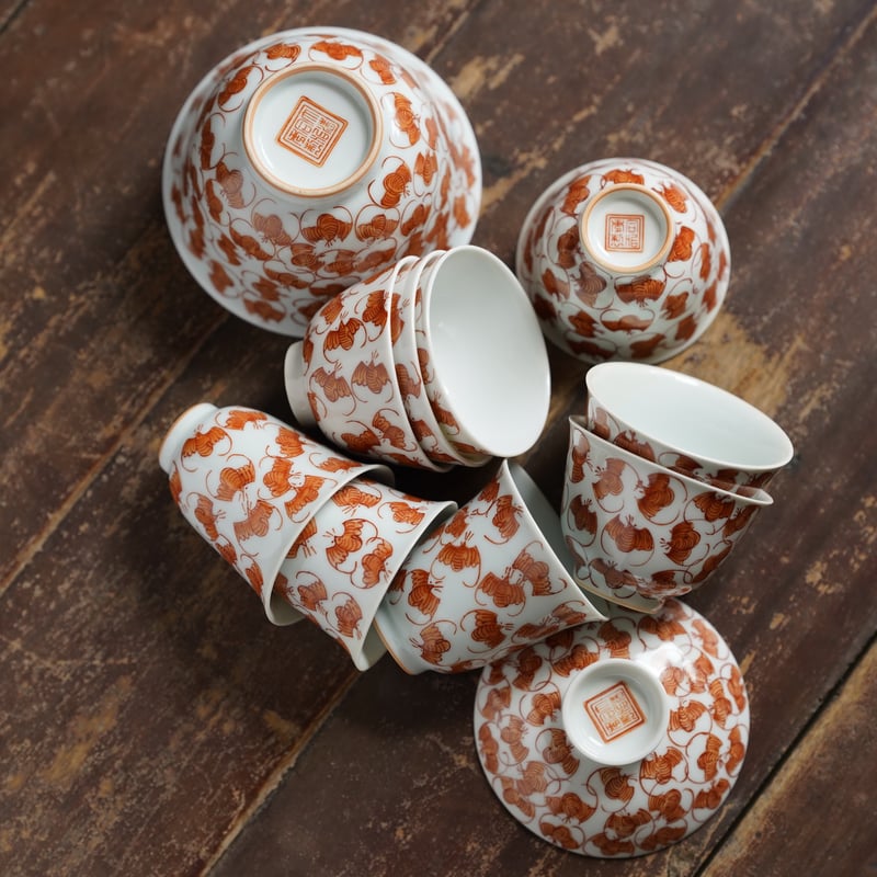 礬紅蝙蝠文茶杯 PA077 | Looking For 物色