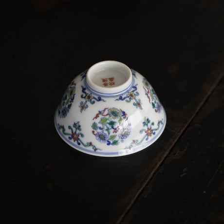 斗彩団菊茶杯 PF156